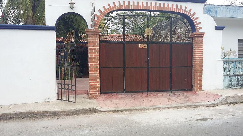 La Casa De Angel Valladolid Екстериор снимка